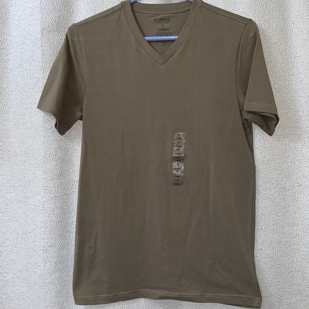 Express tee shirt.